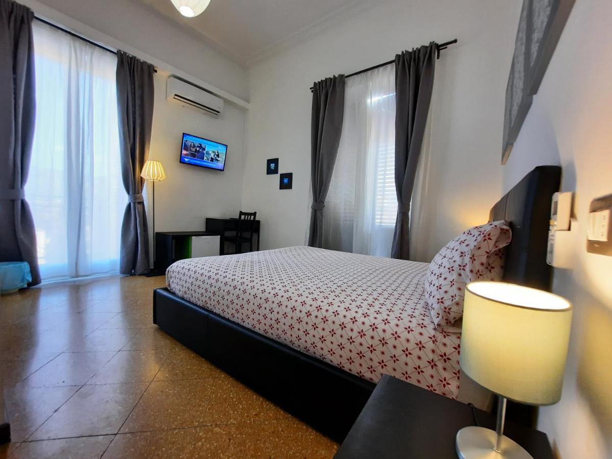 Politeamari Hotel Palermo Kültér fotó